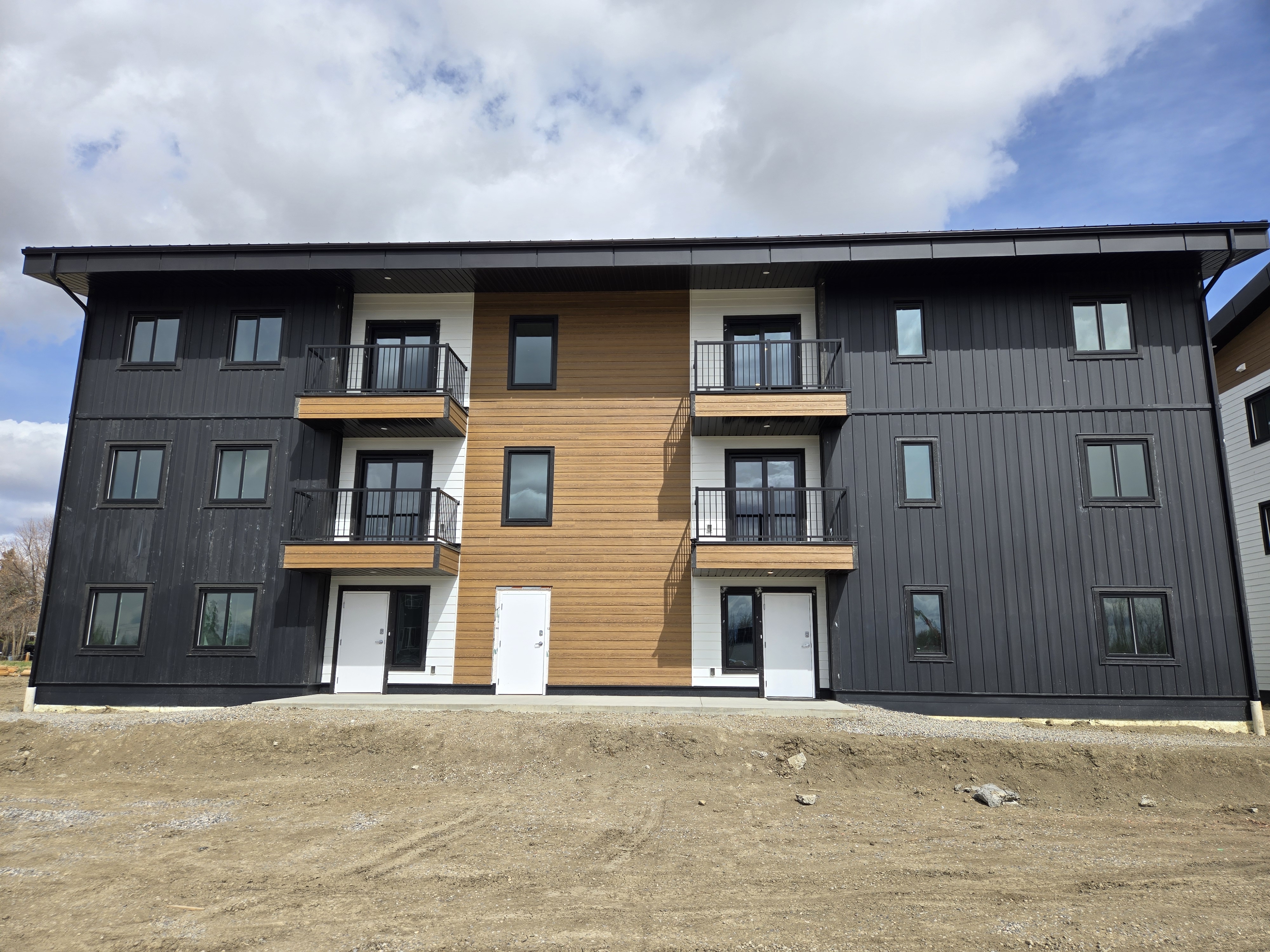 Coaldale apartment thumbnail 8